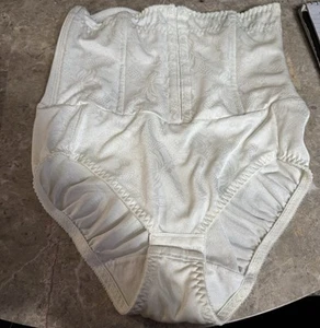 VINTAGE ADONNA PANTY GIRDLE ! SIZE 30. HOOK FRONT & CROTCH - Picture 1 of 4
