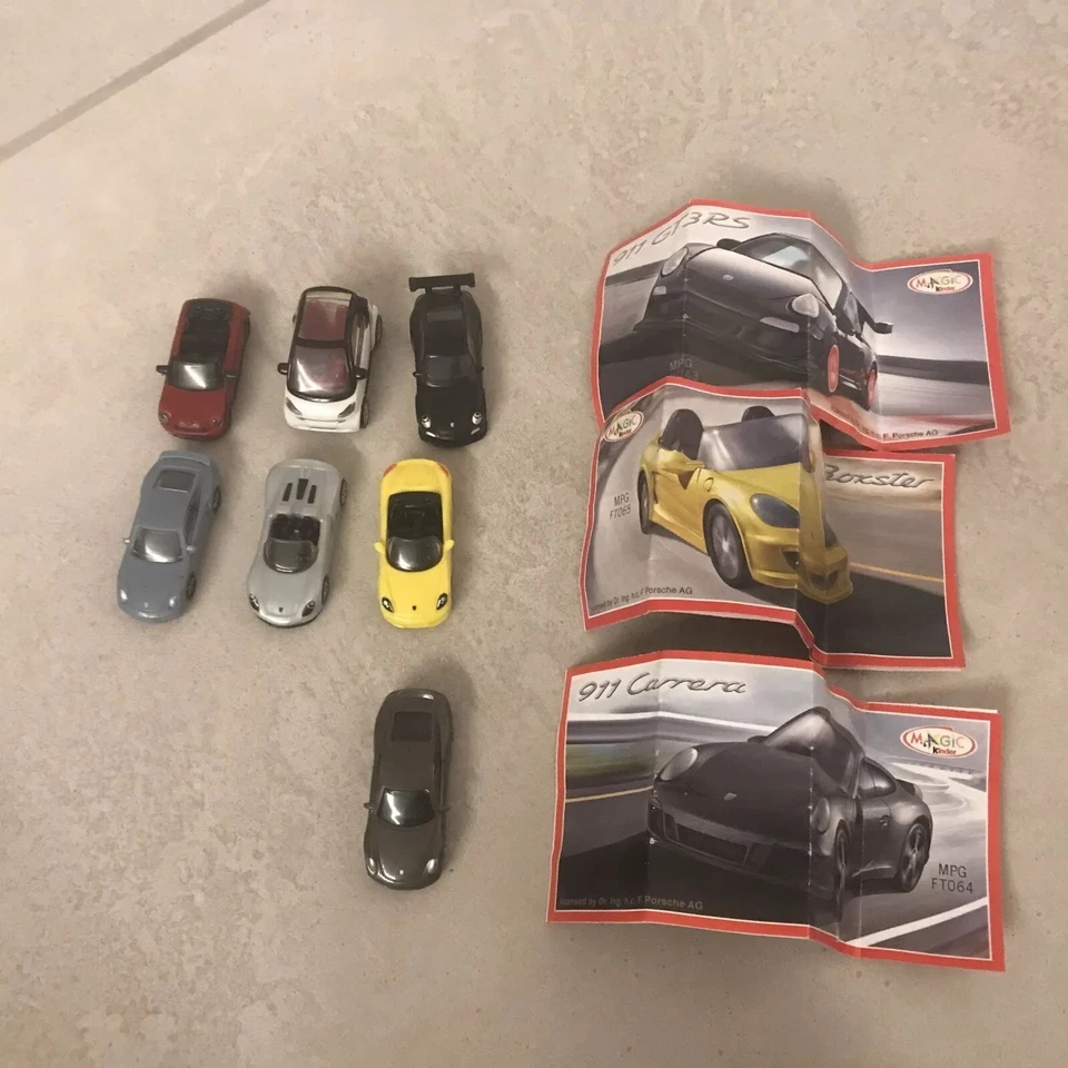 Lotto 7 Auto Kinder Sorpresa. Smart For Two, Mini Cooper, Porsche Carrera Ecc.. - Immagine 1 di 4