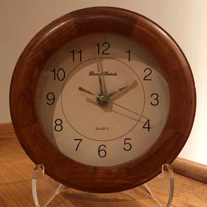 Daniel Dakota Solid Oak 8" Round Upgraded Quartz Movement Wall Clock 8000HDK - Picture 1 of 9