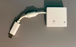 Wii Rock Band Fender Stratocaster chitarra USB dongle ricevitore VFRWGTSELEA1B funziona - Foto 1 di 2