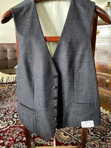 Brioni Waistcoat/vest - 100%wool 40R - Picture 1 of 2