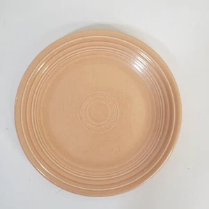 Plato de pan/ensalada de albaricoque melocotón fiestaware vintage 7,25" descontinuado - Imagen 1 de 4