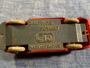 CIJ Renault Dauphine Sammlermodell 1:43 - Bild 1 von 5