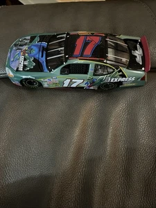 1:24 2004 TEAM CALIBER #17 JUSTICE LEAGUE MARTIAN MANHUNTER MATT KENSETH - Picture 1 of 9
