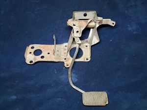 89-95 Toyota Pickup Truck 4Runner Automatic Auto Brake Pedal & Mounting Bracket - Bild 1 von 7