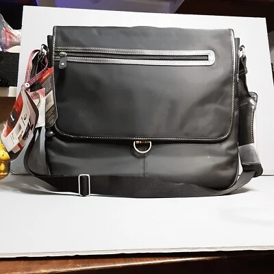 Targus Prism Ladies Messenger Bag Carry Laptop Case 15” TLM007US 粉红色 格子 全新 — 第 1/4 张图片