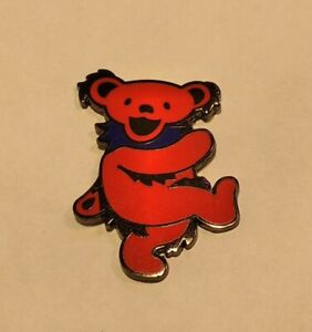 Épingle chapeau ours rouge épingles lepales dansantes reconnaissantes ours morts