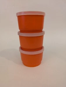Vintage Tupperware 1229 ORANGE SNACK CUPS 4 oz with Sheer Lids #1229 Lot of 3 - Picture 1 of 6
