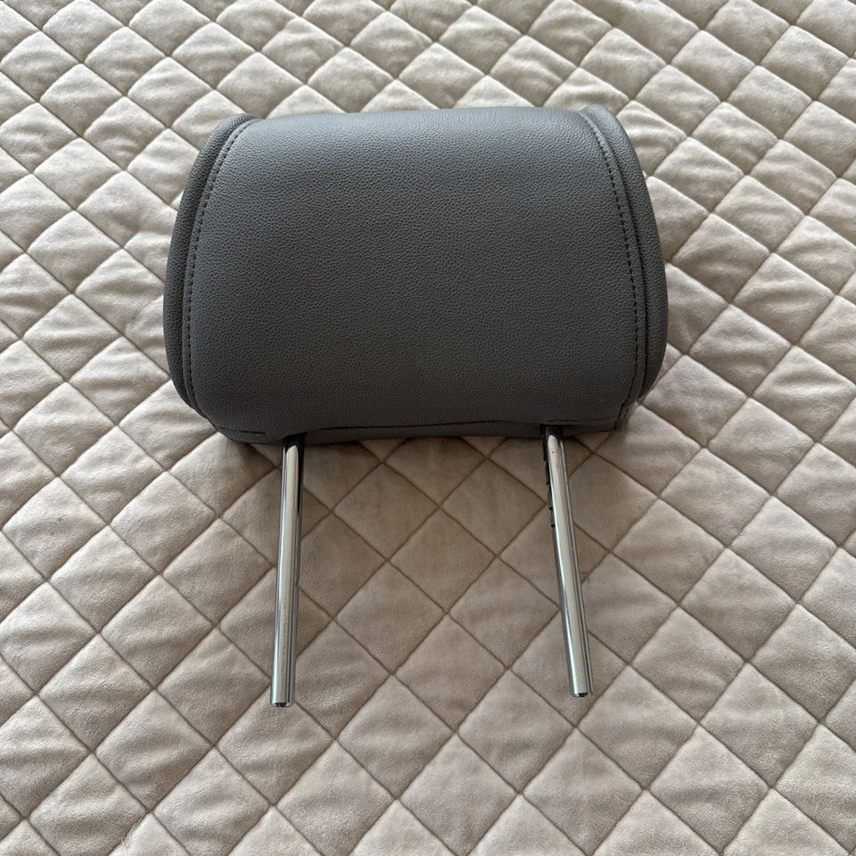 2004-2009 NISSAN QUEST REAR SEAT HEADREST GREY  - Image 1 of 3