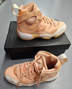 Nike Air Jordan Women's Jumpman Two Trey Artic Orange Sneakers DR9631-800 Size 7 - Picture 1 of 7