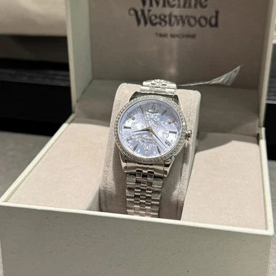 Vivienne Embossed White & Silver Bracelet Watch Women's Quartz Watch - Image 1 of 4