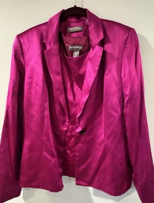 Valerie Stevens Fuchsia Blazer and Camisole 100% Silk Size 14P 2 Piece Set - Image 1 of 4