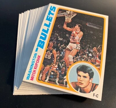 LOT OF 25 1978 TOPPS BASKETBALL #48  MITCH KUPCHAK HOF RAZOR SHARP   - Image 1 of 2