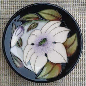 4.5" MOORCROFT “SOPHIE CHRISTINA” PIN DISH - SIAN LEEPER. - Picture 1 of 6