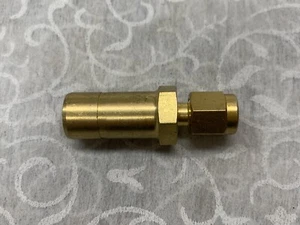 SWAGELOK B-200-R-8 Raccordo adattatore per tubo da 1/8" in ottone da OD a 1/2" - Foto 1 di 4