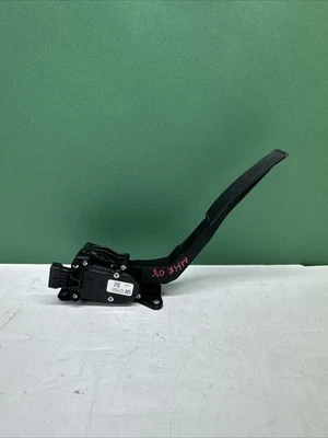 2006-2011 Chevy Chevrolet HHR Accelerator Gas Pedal Assembly 22710861 OEM - Image 1 of 4
