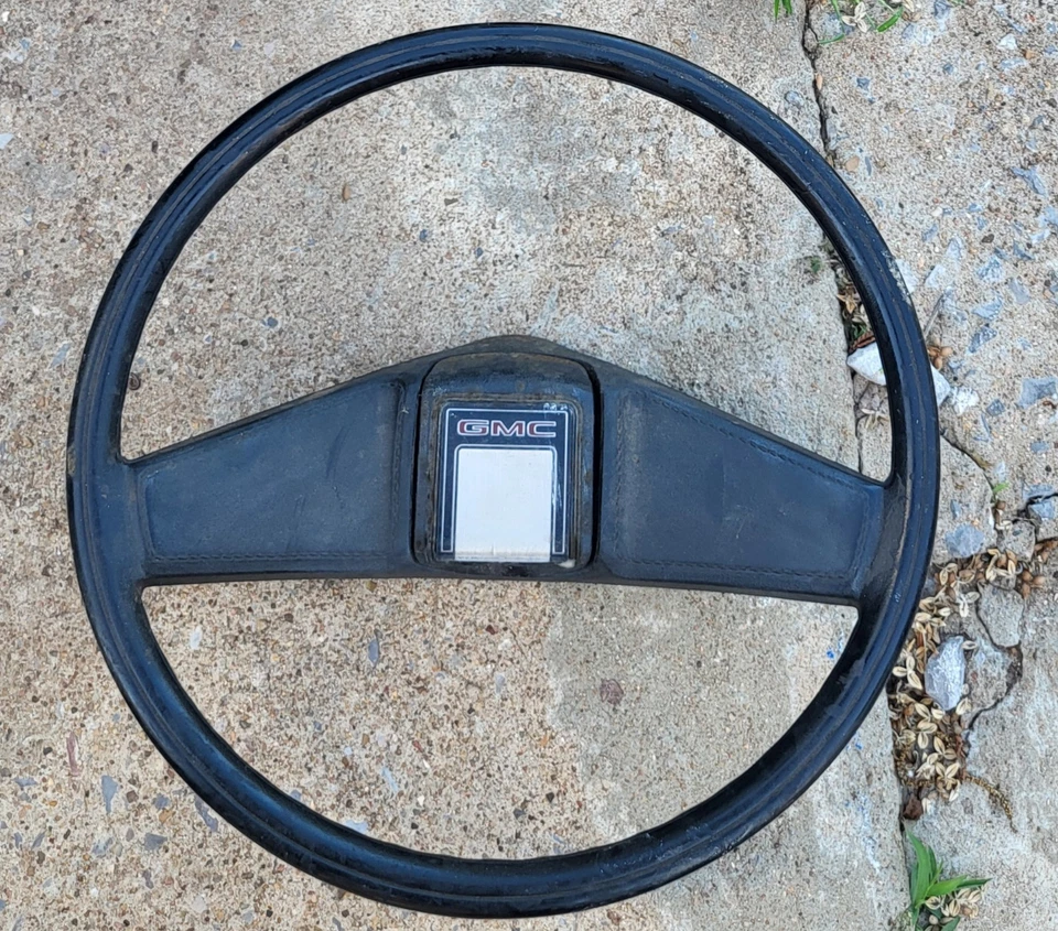 73-87 GMC C15 K15 C1500 K1500 Pickup Truck Sierra Steering Wheel - Image 1 of 1
