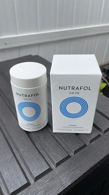 Nutrafol Skin Woman Clear Skin Nutraceuticals 120 caps. - Image 1 of 4