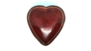 SCATOLA PORTAGIOIE VINTAGE ITALIANA VERA PELLE A FORMA DI CUORE ROSSO SCURO - BELLA - Foto 1 di 6