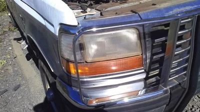 Luz de esquina/estacionamiento para pasajeros de 8501 PBV para camioneta Ford F250 92-97 30810079 Foto 1 de 4