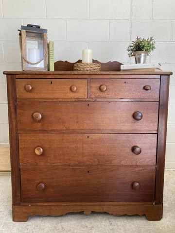 Beautiful Antique Farmhouse Pine Chest of Drawers/Dresser Cover