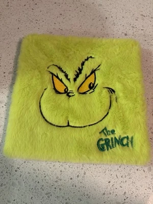 Taste Beauty X Dr Seuss: Grinch 16-Shade Eyeshadow Palatte Fuzzy Cover NEW HTF - Image 1 of 4
