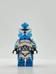 Lego Star Wars AV Figures Commander Wolffe Frost Edition RARE w/ accessories - Picture 1 of 2