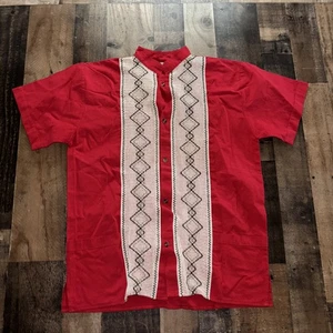 Camisa de vestir Guayabera para hombre bordada con botones manga corta pequeña - Imagen 1 de 8