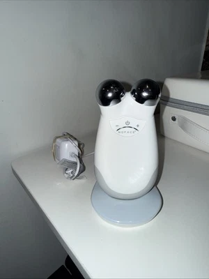 Nuface Trinity+ microcurrent toning wrinkle reducer lip and eye attachment set - Image 1 of 4