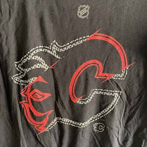 calgary flames #7 Brodie colorblock logo unisex shirt size - Picture 1 of 6