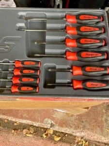 Nuevo Juego de destornilladores Snap-on™ SGDX604B0- 10 piezas de agarre suave naranja/negro SELLADO - Imagen 1 de 2