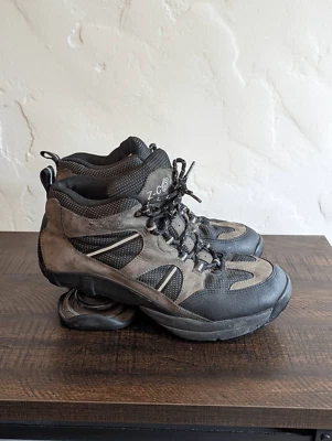 Z-Coil High Desert Gray and Black Hiking Boots Pain Relief Spring Heel Size 10 - Image 1 of 4