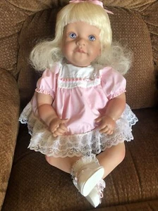 Muñeca bebé Pat Secrist - Firmada por J. Zook 1993 CABELLO RUBIO OJOS AZULES Caja original - Imagen 1 de 9