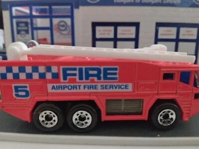 MATCHBOX 1991 I-75 MB #8 AIRPORT FIRE TENDER ORANGE LOOSE DAMAGED BOX - Image 1 of 4