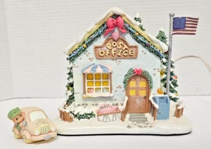 Precious Moments Hawthorne Village Navidad 'Holly-Day Greetings Post Office' - Imagen 1 de 9
