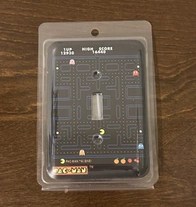 Sealed Pac-Man Gamer Single Light Switch Cover Plate Hobby Lobby Open Road NOS - Picture 1 of 3