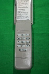 Chamberlain Wireless Garage Door Opener Keypad Remote 940ESTD - Bild 1 von 3