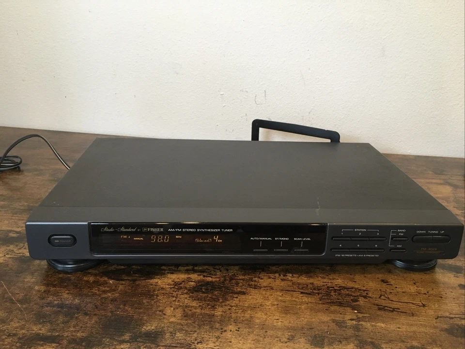 RECEPTOR AM/FM ESTÉREO INTEGRADO ESTÁNDAR DE ESTUDIO FISHER FM9025 DE COLECCIÓN ¡Probado! Foto 1 de 4