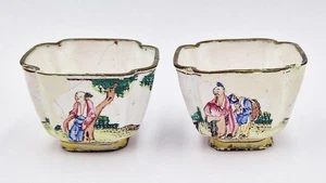 19TH CENTURY CHINESE EXPORT CANTON ENAMEL TEA BOWLS a/f FIGURAL SCENE - Imagen 1 de 7