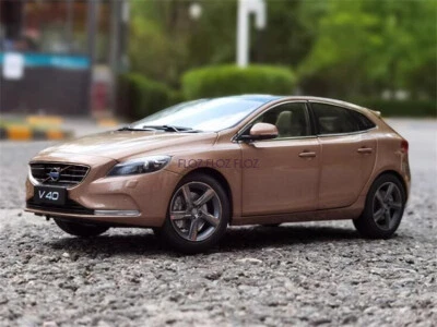 for FLOZ for VOLVO for V40 Station wagon Brown 1:18 Car Pre-built Model - Image 1 of 4