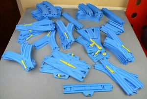 Tomy - Piezas de pista azul Trackmaster - motor Thomas the Tank - franqueo gratuito     - Imagen 1 de 42