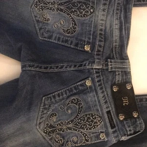 Junior Miss Me 25 x 28 Low Rise Boot Cut EUC - Bild 1 von 5