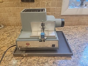 Graflex Constellation Mark II Slide Projector Viewer No. 3501 W/ Case Vintage - Picture 1 of 24