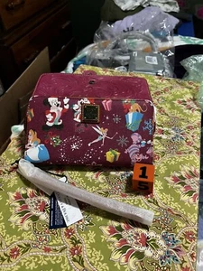 2023 Disney Parks Dooney & Bourke Weihnachten Mickey Minnie Mouse Geldbörse Neu mit Etikett - Bild 1 von 10