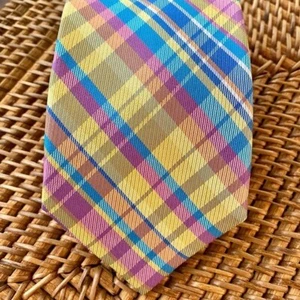 Pastel Classic Plaid Checkered IZOD 100% SILK Tie EUC - Picture 1 of 5