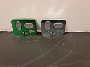 Menge 2 ungeprüfte Hexbug Fernbedienungen grün und metallic - Bild 1 von 6