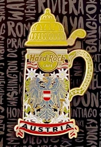 2025 HARD ROCK CAFE WIEN ÖSTERREICH KLAPPWAPPEN BIERKRUG KRUG LE PIN - Bild 1 von 4