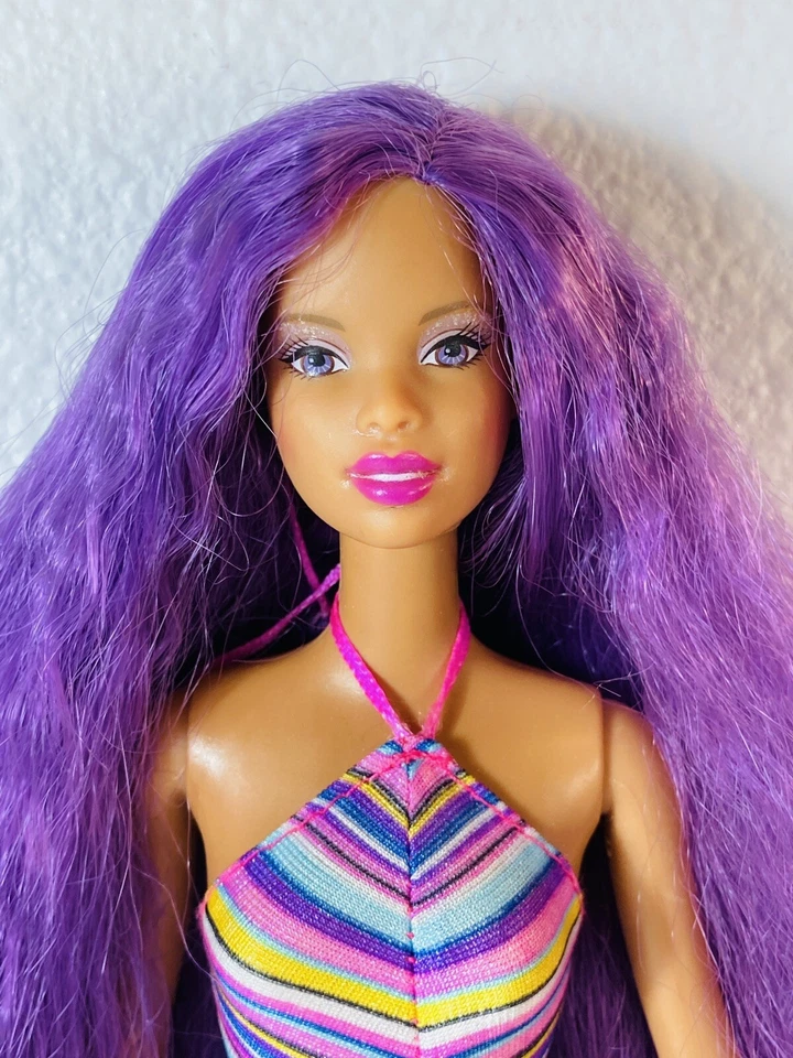Mattel - Barbie - 2002 Mermaid Fantasy Christie Doll - *DAMAGED TAIL* - Image 1 of 4