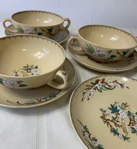 Wedgwood Etruria England 3 Suppenschalen 5 Untertassen Set Antik Blumen Vogel Creme - Bild 1 von 10