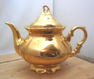 Vintage Waldershof All Gold Fine Porcelain Footed Teapot, Bavaria Germany #51 - Picture 1 of 12